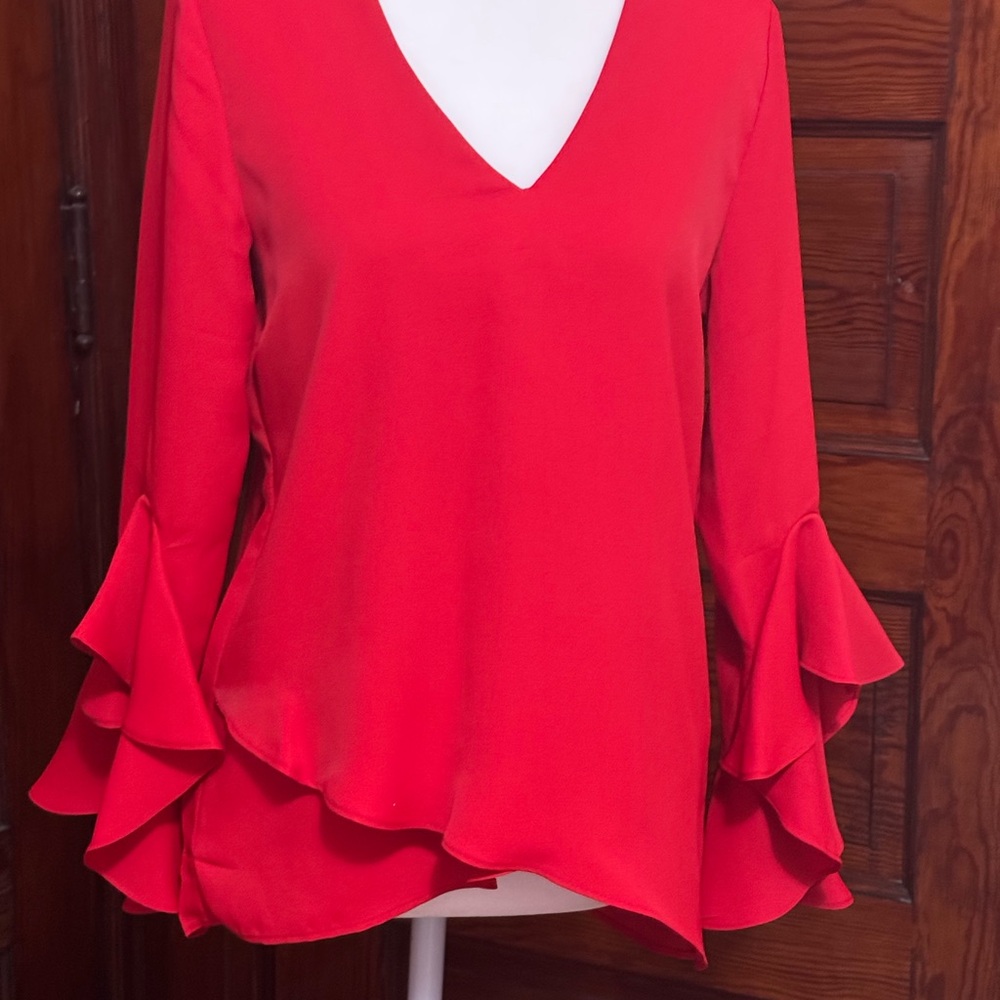 Vince Camuto Red Ruffle Sleeve Top - Picture 1 of 4